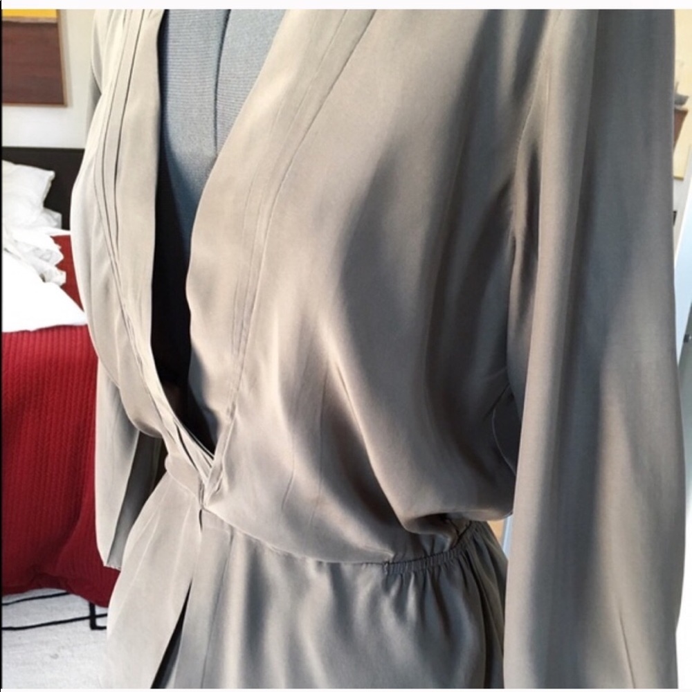 💯 silk Parker top! 🤩